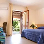 Mezzaluna Hotel 3*