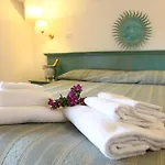 Hotel Mezzaluna