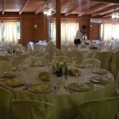 Hotel Mezzaluna