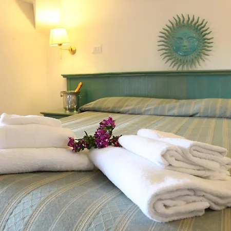 Hotel Mezzaluna