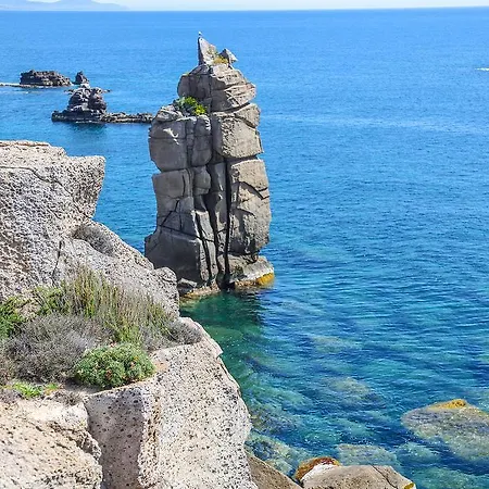Mezzaluna Hotel Carloforte (Isola di San Pietro)