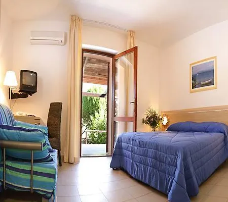 Mezzaluna 3* Carloforte (Isola di San Pietro)